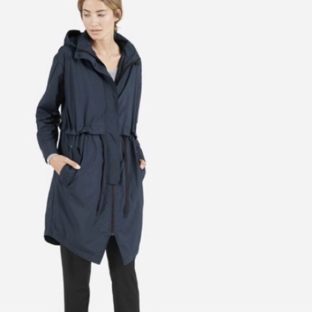 Everlane Lightweight Anorak Rain Jacket Navy